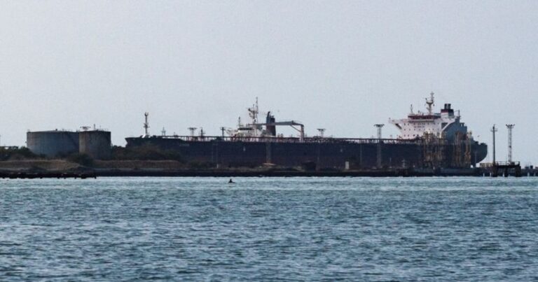 Estados Unidos destruyó un puerto petrolero controlado por los hutíes en Yemen