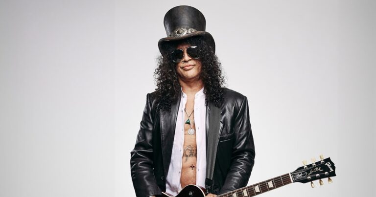 El día que Slash desafió a la muerte en el desierto: “November Rain”, un helicóptero y ese solo de guitarra