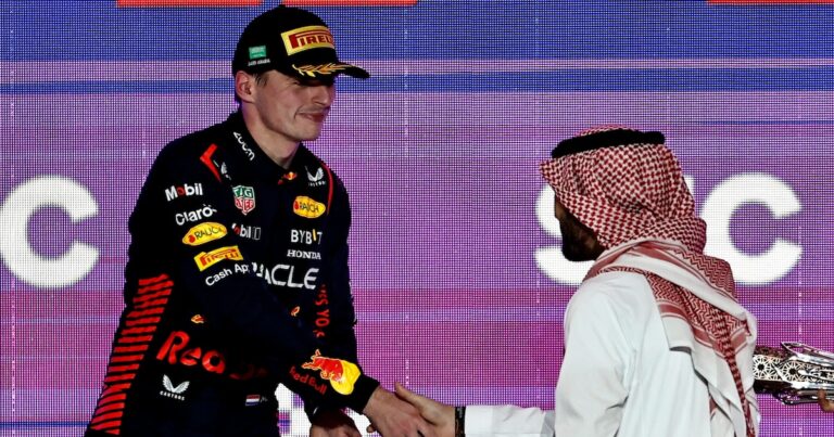 “Una montaña de dinero para el negocio del siglo”: la impactante oferta para que Verstappen abandone Red Bull que sacude a la Fórmula 1