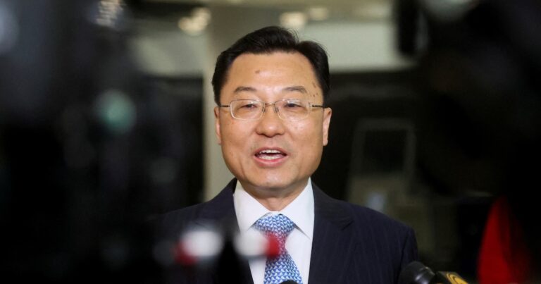 El régimen de China volvió a amenazar con represalias si persiste la escalada de la guerra comercial con EEUU