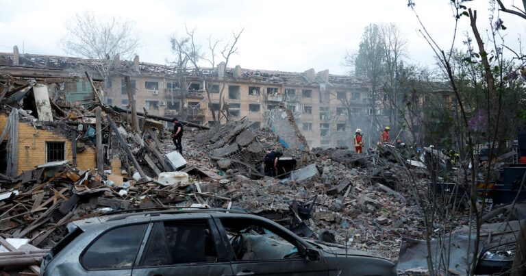 Rusia atacó a la capital ucraniana Kiev con misiles y drones: nueve muertos y más de 60 heridos