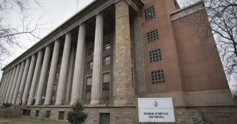 El gobierno de Mendoza se mostró preocupado por el fallo que le ordena pagarle a un preso por 20 años de trabajo