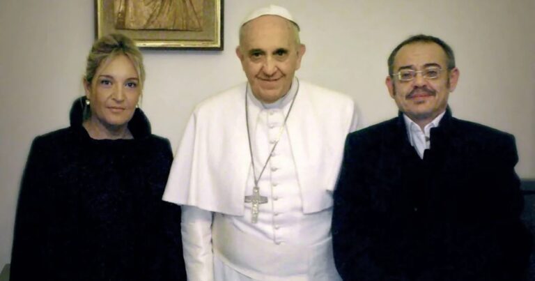 “¡En serio, soy Francisco!“: la historia del primer transexual invitado al Vaticano y los detalles de una reunión inolvidable