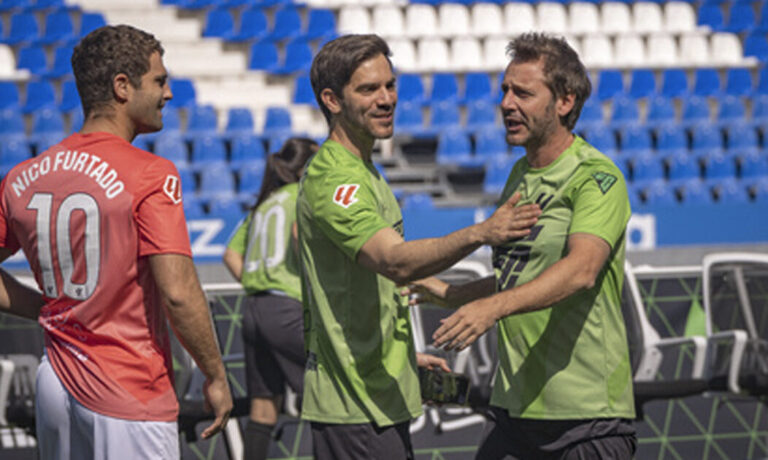 El video del blooper de Benjamín Vicuña jugando al fútbol con famosos