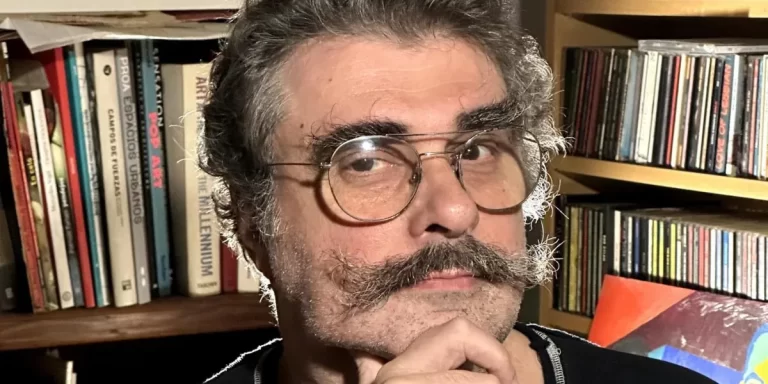 Santiago Tavella lanza su nuevo trabajo que recopila sus canciones más significativas