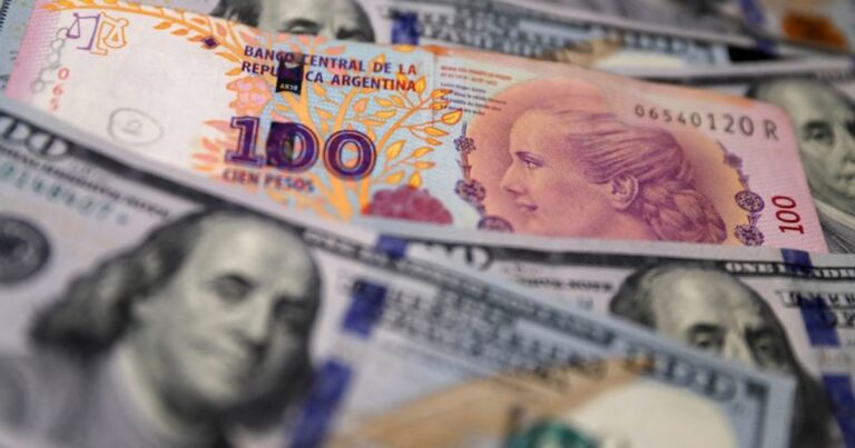 Frente a la baja del dólar, los inversores apuestan por los bonos en dólares, en pesos y hasta los provinciales