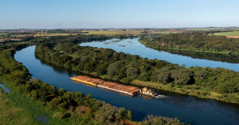 El interior productivo exige inversiones en logística y navegación fluvial