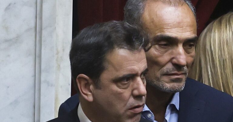 Guerra abierta entre Santiago Caputo y Lule Menem por la caja del PAMI