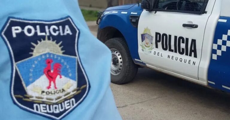 Allanaron un desarmadero de motos en Neuquén e incautaron también drogas y municiones