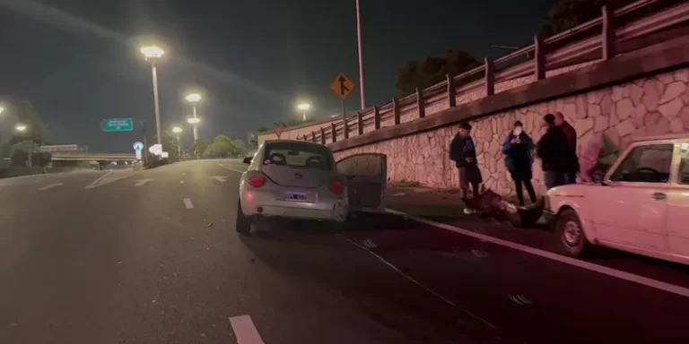 Choque multiple en avenida General Paz: denuncian una picada