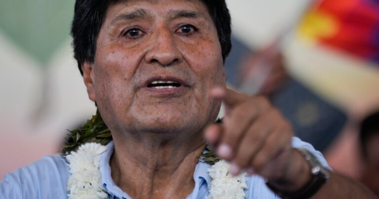 El Gobierno de Bolivia denunció a la jueza que había dejado sin efecto la orden de captura contra Evo Morales