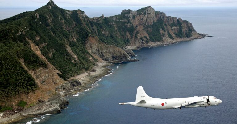 China y Japón se acusaron mutuamente de haber violado el espacio aéreo cerca de las islas disputadas en el Mar Oriental