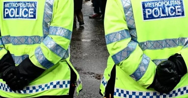 La policía británica detuvo a ocho personas por un presunto complot terrorista en el Reino Unido: siete son iraníes