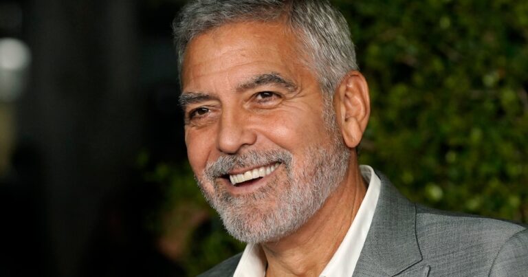 George Clooney cumple 64 años: del dolor físico al amor inesperado, la vida secreta del último galán de Hollywood