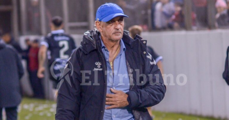 El Tano Riggio renunció como DT Central Norte