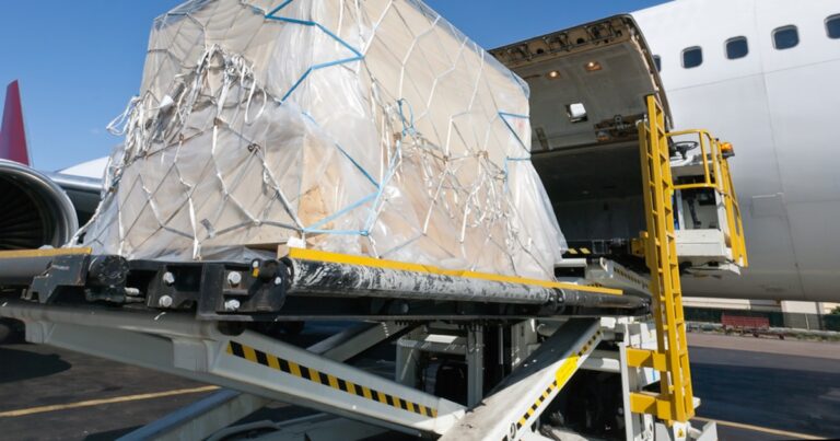 La carga aérea en Latinoamérica creció 5,8% en marzo y consolida su recuperación