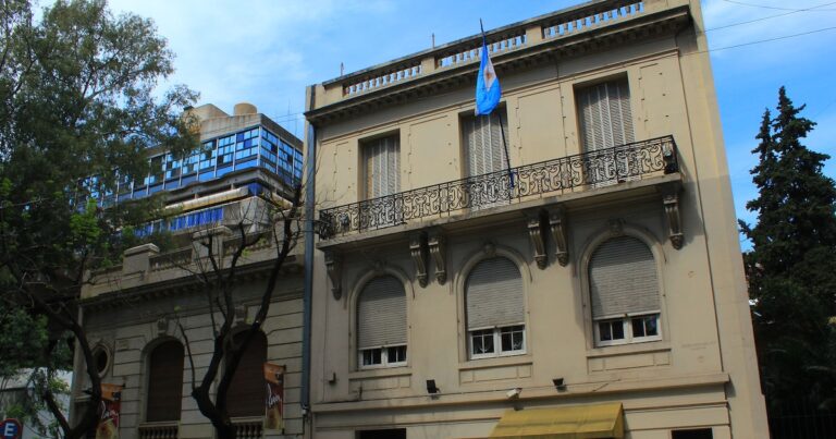 El Gobierno anunció el cierre de Instituto Nacional Juan Domingo Perón