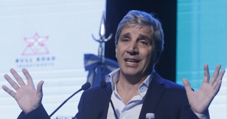 Celulosa entra en default por el derrumbe del mercado interno y el dólar planchado