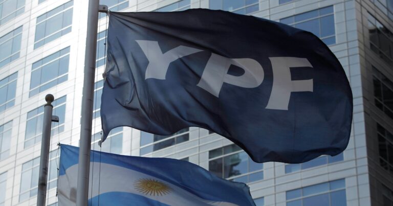 YPF cerró el primer trimestre con un crecimiento de producción del 31% e ingresos de USD 1.245 millones