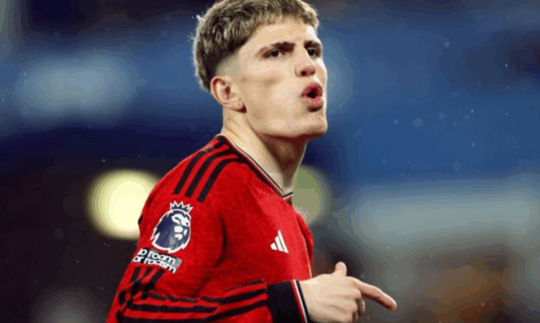 El Manchester United puso en venta a Alejandro Garnacho: quién lo pretende y cuánto cuesta