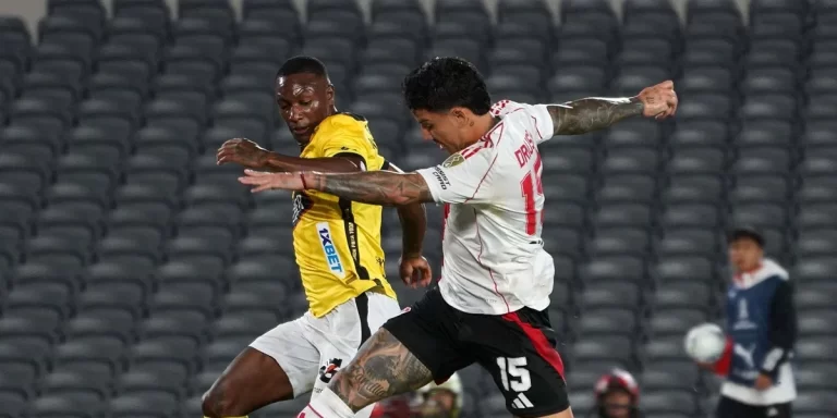 River visita a Barcelona de Ecuador buscando acercarse a la clasificación en la Copa Libertadores: horario y TV del partido