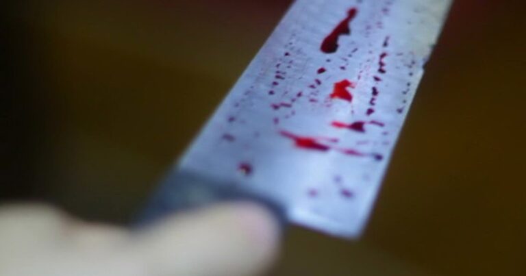 Mujer atacó a puñaladas a su pareja al verlo con la ex