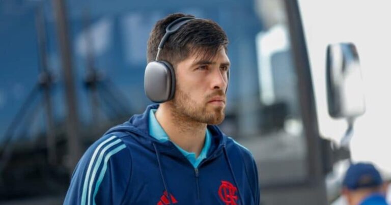 Ataque a tiros al auto del ex Boca Agustín Rossi tras jugar en Argentina por la Libertadores