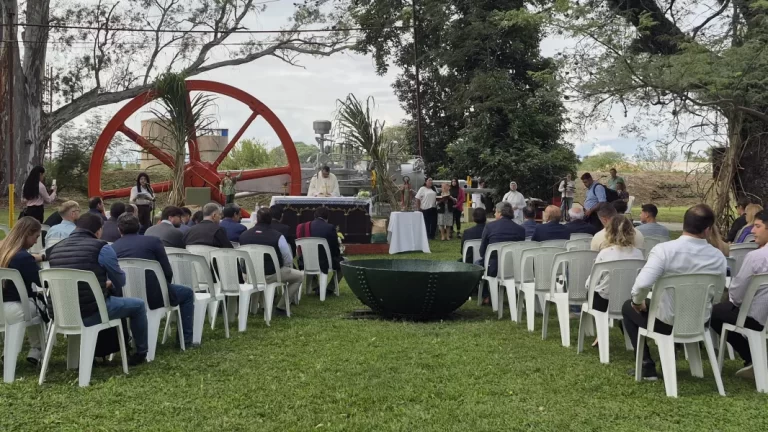 El Gobierno acompañó el inicio de zafra del Ingenio San Isidro