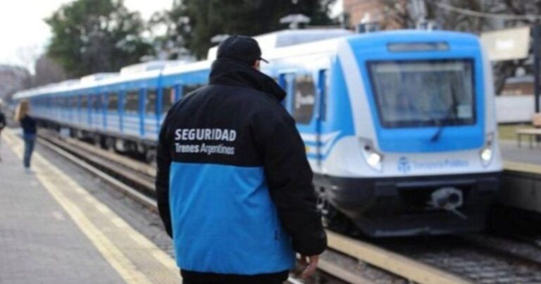 El Gobierno prepara el terreno para privatizar Trenes Argentinos y anuncia 1.937 despidos