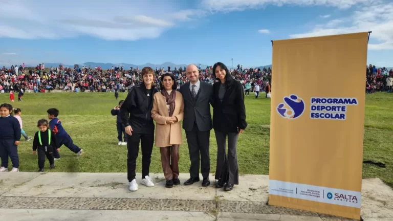 Multitudinaria participación de niños y niñas en la segunda Tricicleteada en el Parque Bicentenario