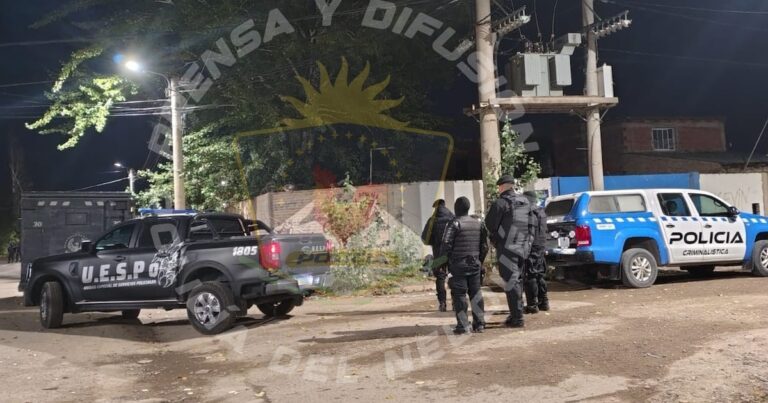 Mataron en un tiroteo a un adolescente de 17 años en Neuquén y la familia de la víctima le disparó a la policía