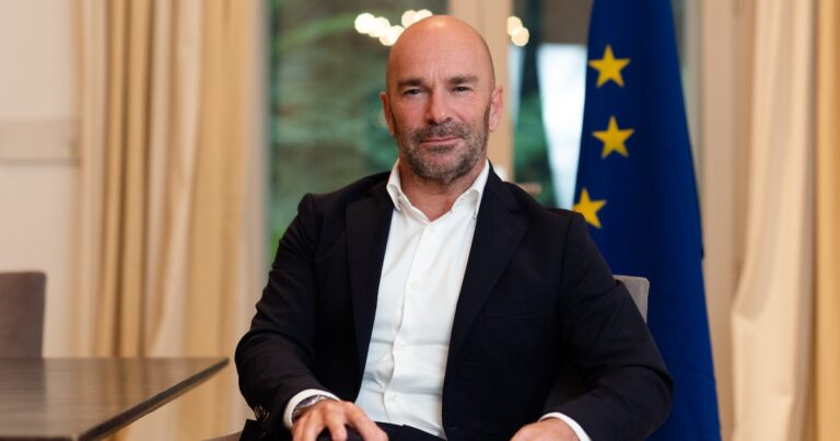 Amador Sánchez Rico: “El acuerdo Unión Europea–Mercosur enfrenta la hora de la verdad”