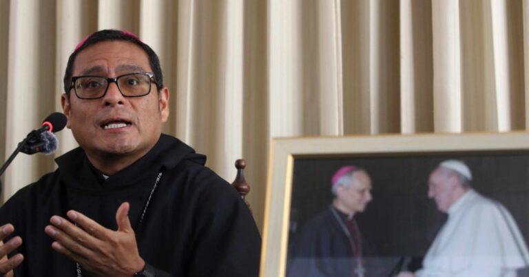 Perú: obispo niega que el Papa encubriera presuntos abusos
