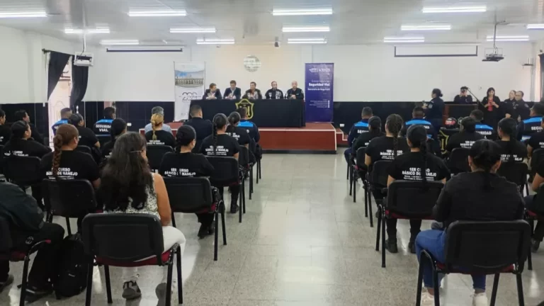 Policías de distintas áreas se capacitaron en un curso de perfeccionamiento de manejo de motocicletas