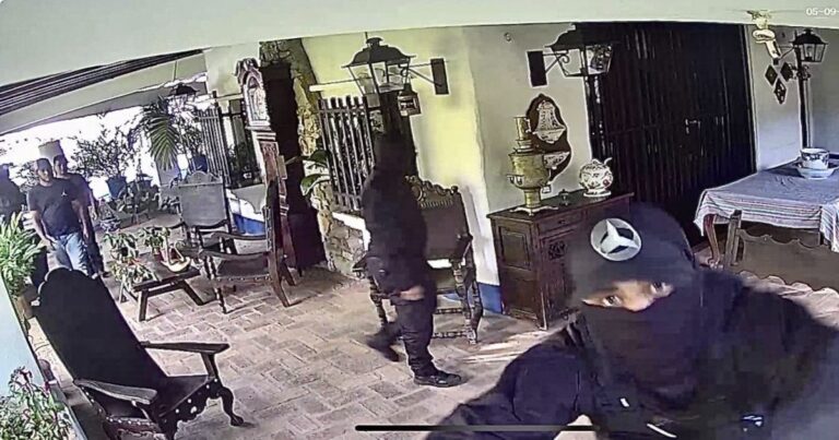 La opositora venezolana Magallí Meda denunció que agentes del régimen chavista allanaron la vivienda de su madre en Caracas