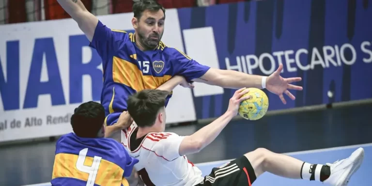 River gana el primer superclásico de handball 27 a 24