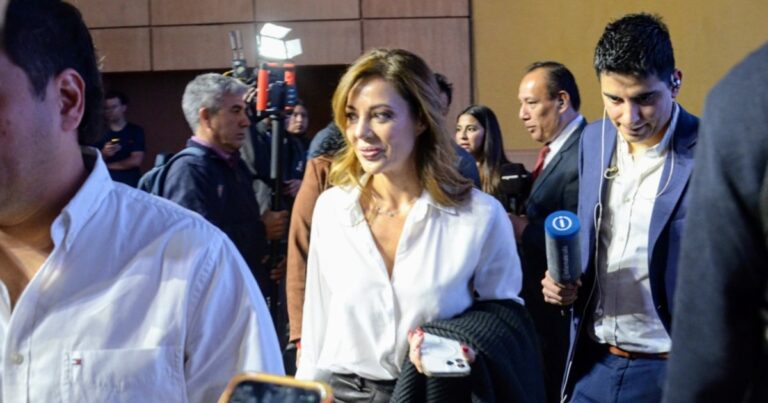 Desazón en el búnker oficialista: Flavia Royón quedó tercera, pero igual ocupará una banca en Diputados
