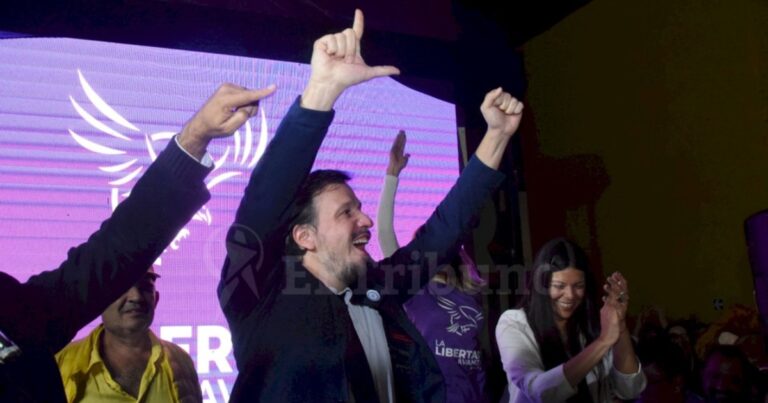 Elecciones en Salta. “Seguimos por la Argentina que sueña Milei y soñamos todos”, dijo el senador electo Roque Cornejo