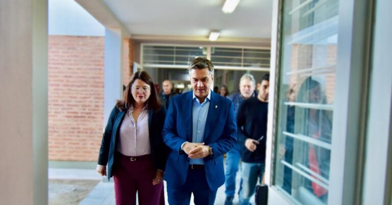 El gobernador radical del Chaco le saca diez puntos al peronista Capitanich