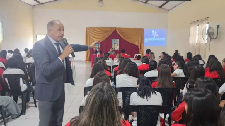 Charla sobre la revolución y la Guerra Gaucha en el espacio andino