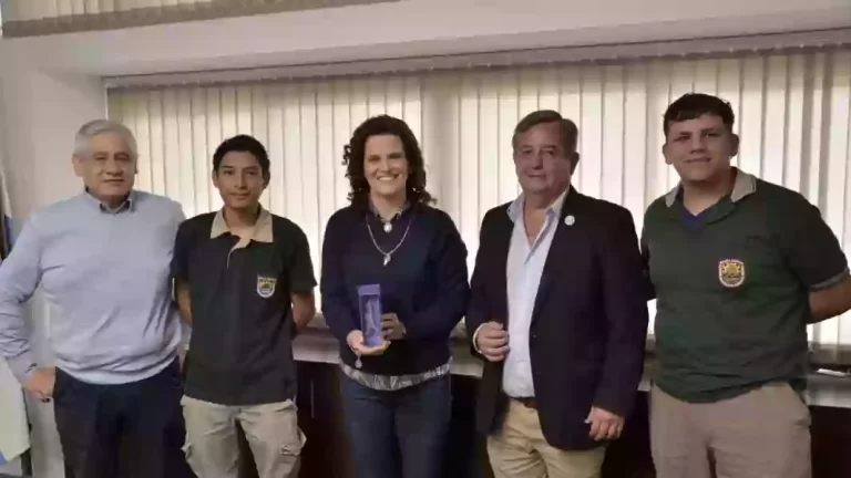 Estudiantes salteños fueron premiados en Francia