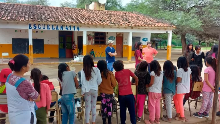 Atención de la salud comunitaria posinundación en Santa Victoria Este