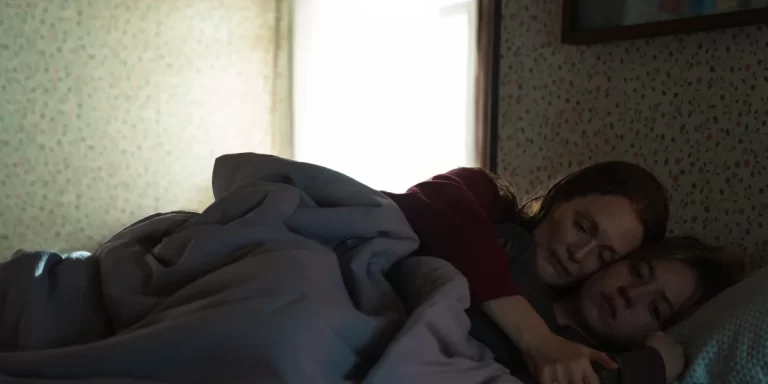 Julianne Moore y Sydney Sweeney protagonizan la película “Echo Valley”