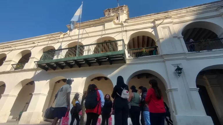 El turismo como herramienta de formación: alumnos de Coronel Moldes participaron del proyecto “Mi lugar en el Turismo”
