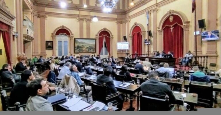 Avanza la ley de tratamiento de medicamentos en desuso