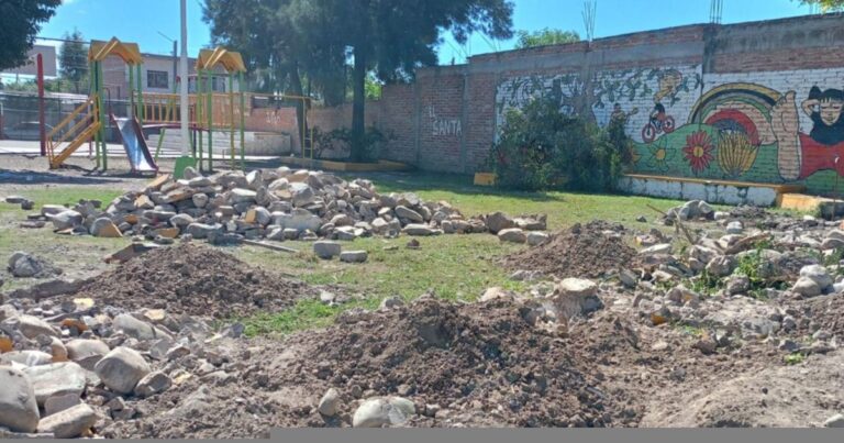 Salón de Usos Múltiples en una plaza de General Güemes