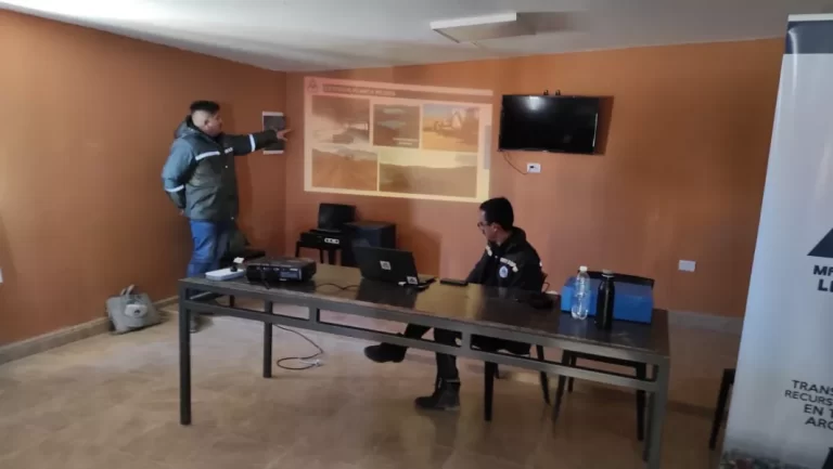 La Secretaría de Minería y Energía supervisó la reunión informativa sobre el proyecto Providencia en Estación Salar de Pocitos