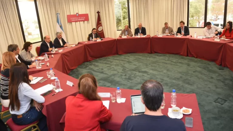 El gobernador Sáenz encabezó una nueva reunión del gabinete provincial