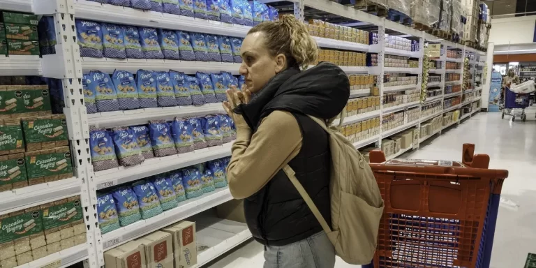 La inflación de abril fue del 2,8% y acumula un 47,3 en el último año