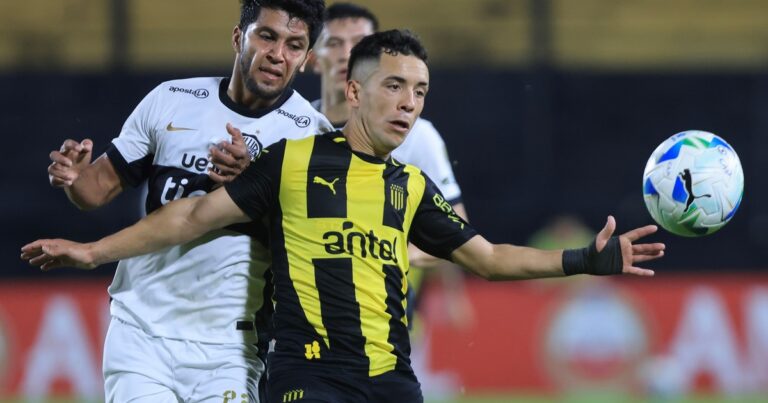 Partidazo en Uruguay: Peñarol clasificado con Vélez y Olimpia afuera de todo